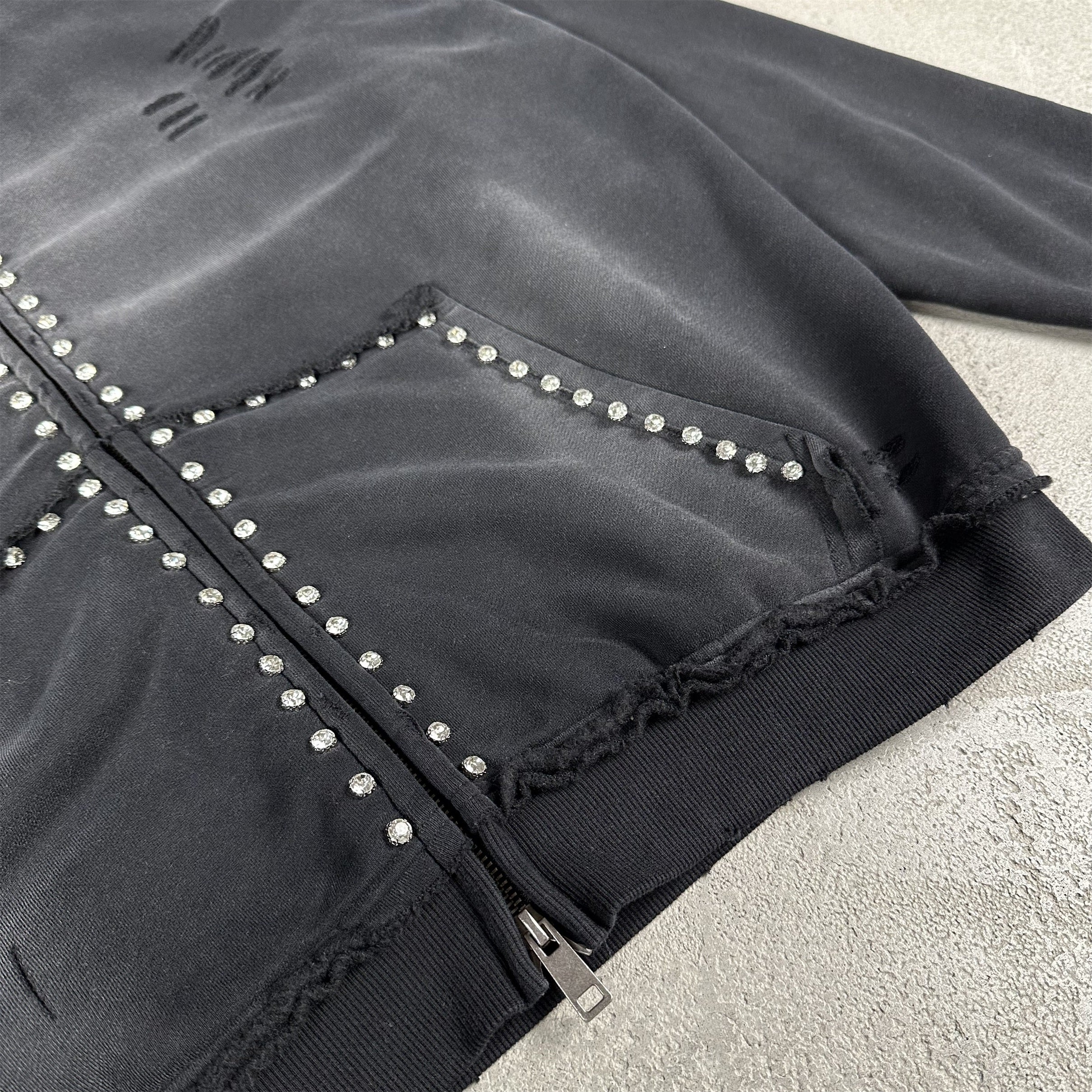 OEM Custom Men's French Terry Hoodies Zip-up Rivet Stud Detail Solid Pattern for DTG Brand